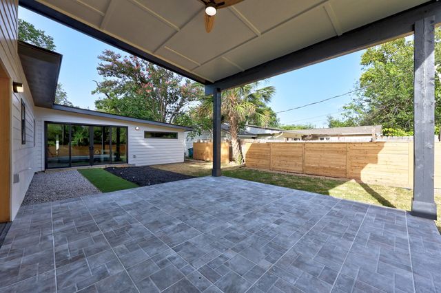 3007 Village DR, Austin, TX 78731