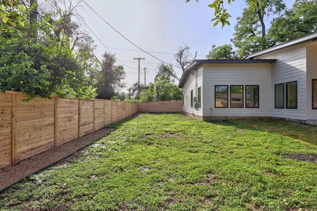 3007 Village DR, Austin, TX 78731
