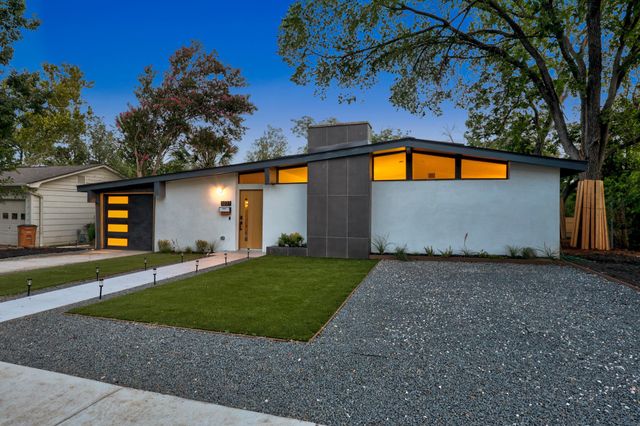 3007 Village DR, Austin, TX 78731