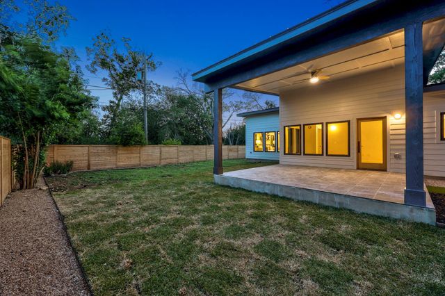 3007 Village DR, Austin, TX 78731
