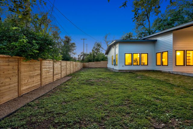 3007 Village DR, Austin, TX 78731