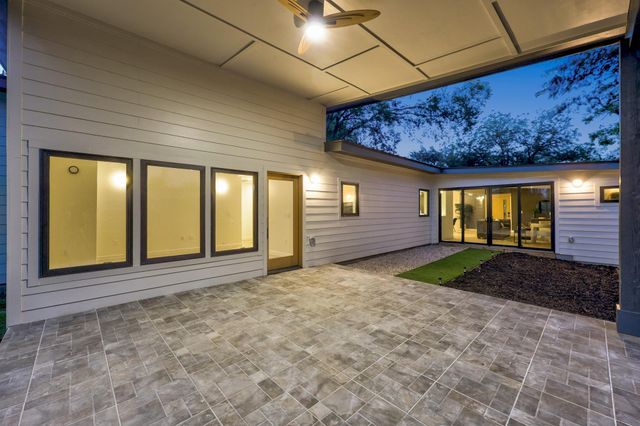 3007 Village DR, Austin, TX 78731