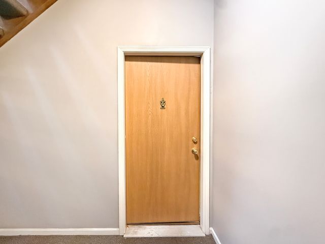 1206 Ballantrae Place B, Mundelein, IL 60060