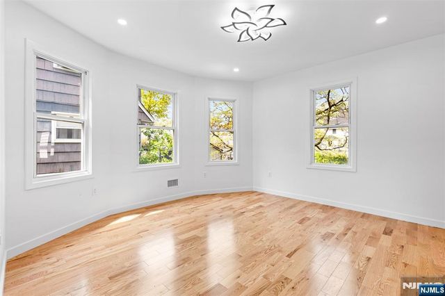 80 Union Place, Ridgefield Park, NJ 07660