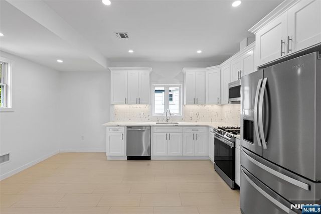 80 Union Place, Ridgefield Park, NJ 07660