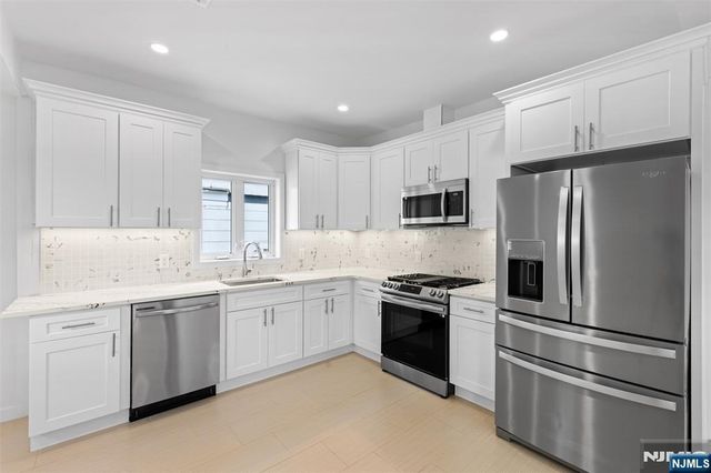 80 Union Place, Ridgefield Park, NJ 07660