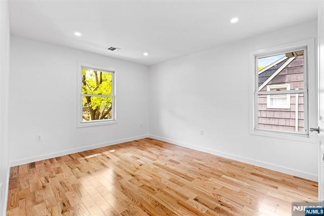 80 Union Place, Ridgefield Park, NJ 07660