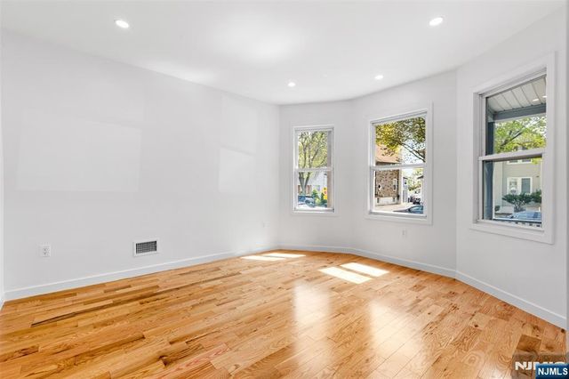 80 Union Place, Ridgefield Park, NJ 07660