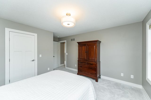 3942 Autumn Lake Court SW, Rochester, MN 55902