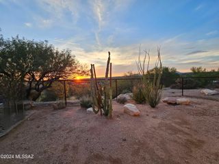 9651 N Calle Loma Linda, Oro Valley, AZ 85737