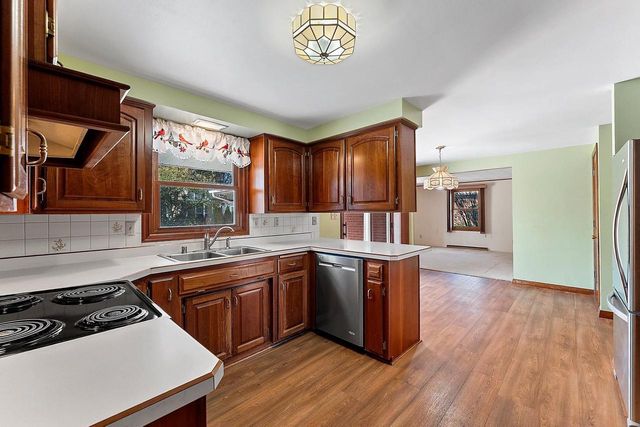 501 ST MARYS BOULEVARD, Green Bay, WI 54301