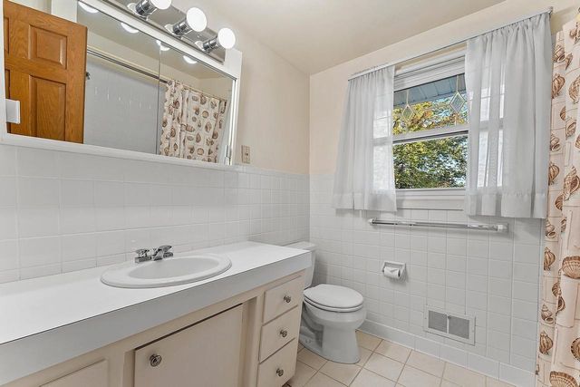 501 ST MARYS BOULEVARD, Green Bay, WI 54301