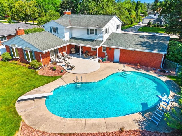 501 ST MARYS BOULEVARD, Green Bay, WI 54301