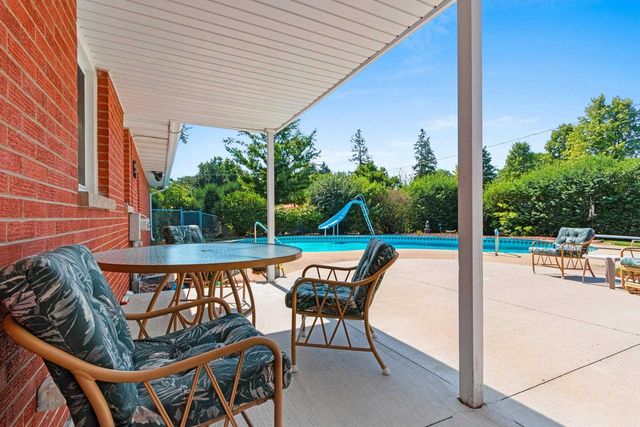 501 ST MARYS BOULEVARD, Green Bay, WI 54301