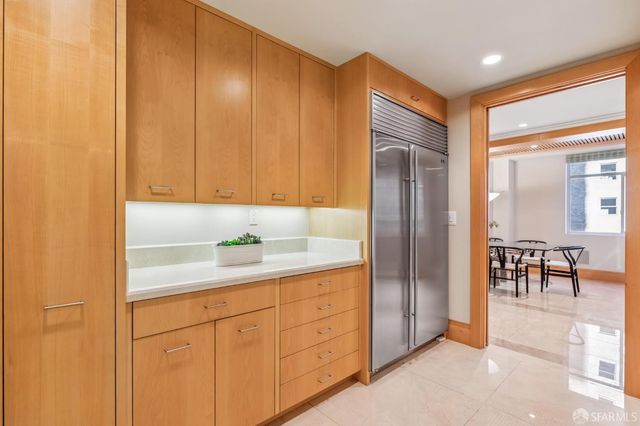 1150 Sacramento Street 701, San Francisco, CA 94108