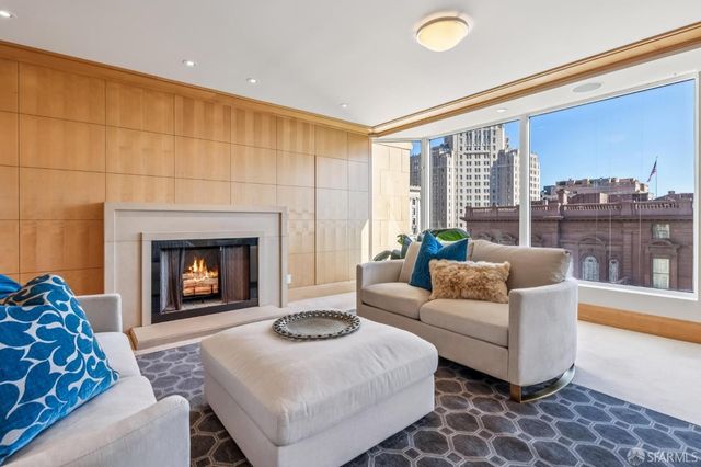 1150 Sacramento Street 701, San Francisco, CA 94108