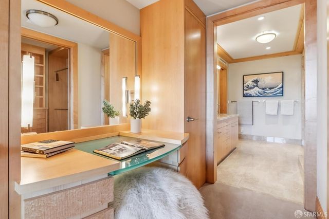 1150 Sacramento Street 701, San Francisco, CA 94108