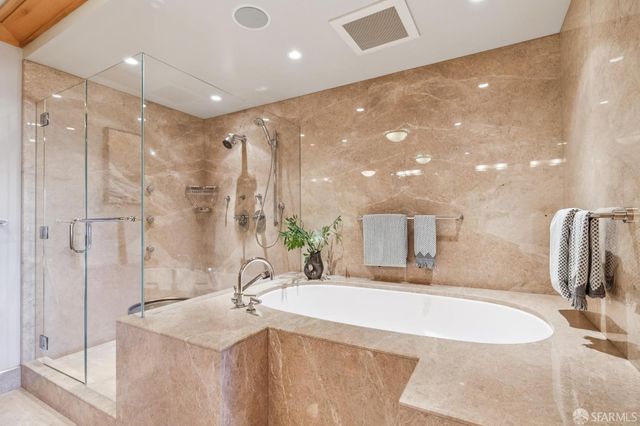 1150 Sacramento Street 701, San Francisco, CA 94108