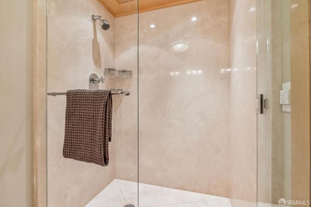 1150 Sacramento Street 701, San Francisco, CA 94108