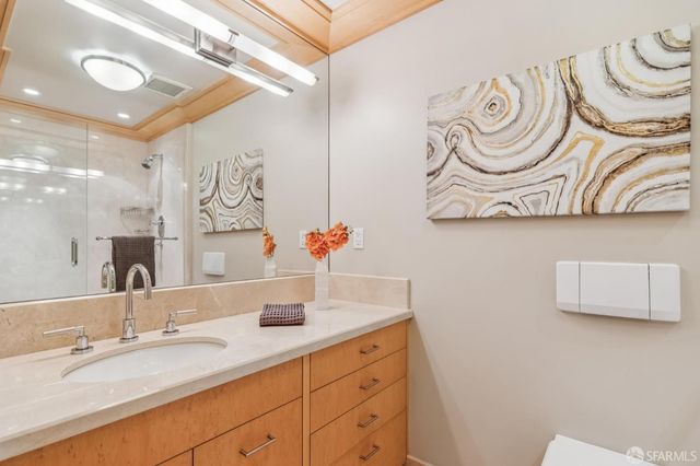 1150 Sacramento Street 701, San Francisco, CA 94108