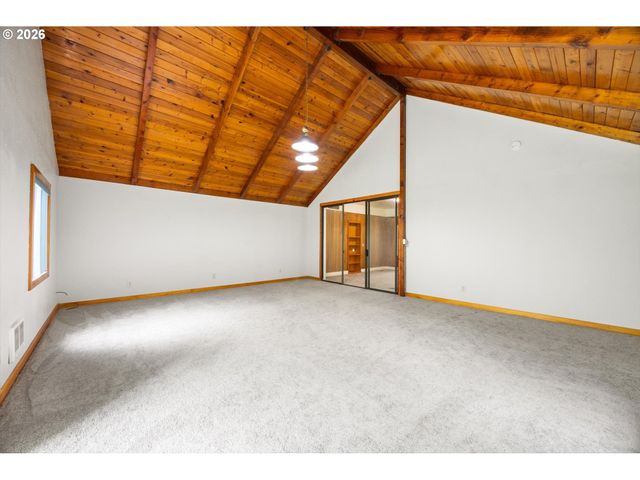 15693 S HIDDEN Rd, Mulino, OR 97042