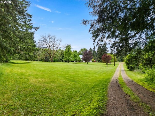 15693 S HIDDEN Rd, Mulino, OR 97042
