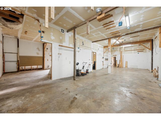 15693 S HIDDEN Rd, Mulino, OR 97042