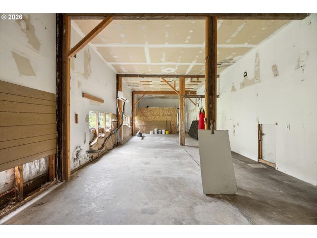 15693 S HIDDEN Rd, Mulino, OR 97042