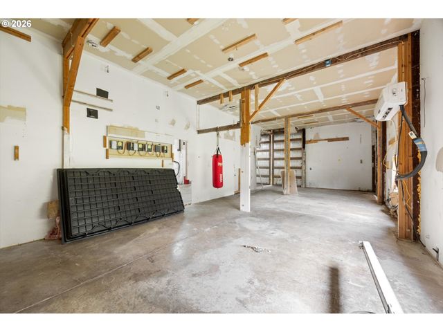 15693 S HIDDEN Rd, Mulino, OR 97042