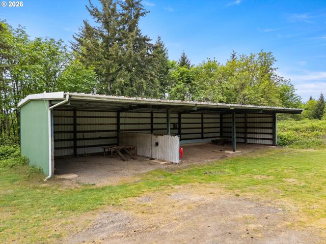 15693 S HIDDEN Rd, Mulino, OR 97042