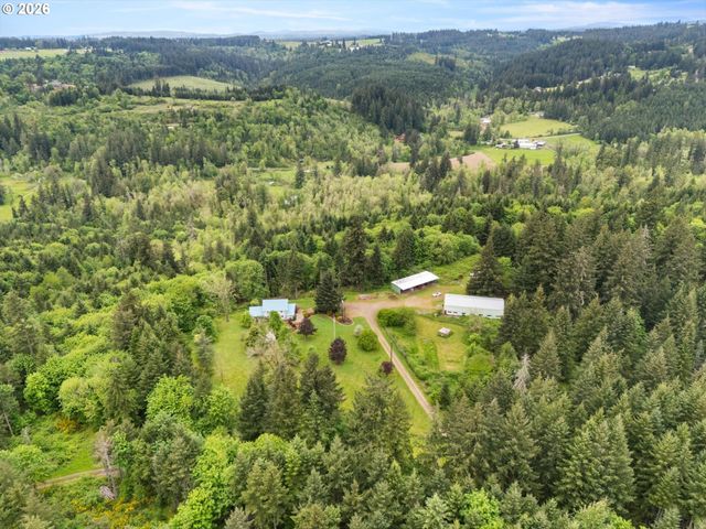 15693 S HIDDEN Rd, Mulino, OR 97042