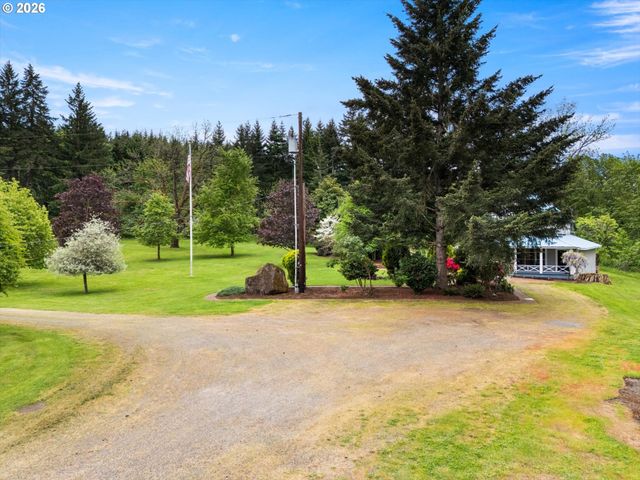 15693 S HIDDEN Rd, Mulino, OR 97042