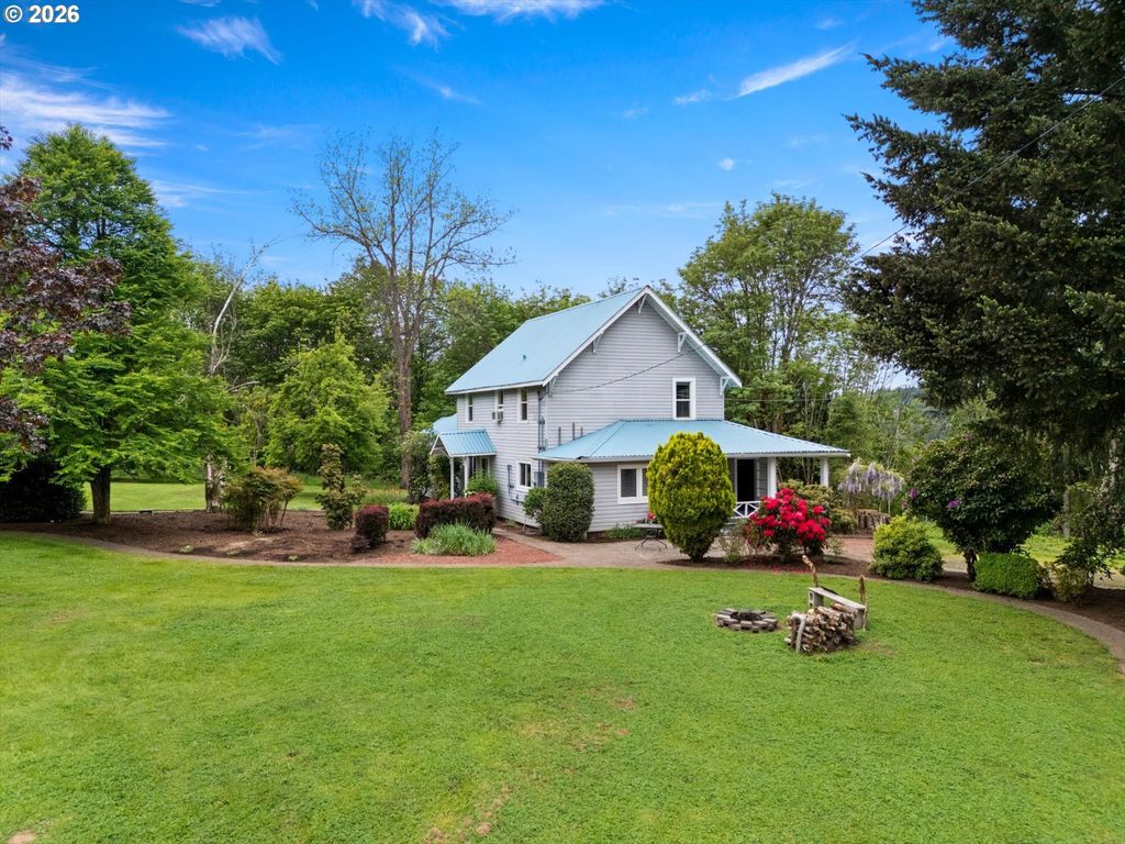 15693 S HIDDEN Rd, Mulino, OR 97042