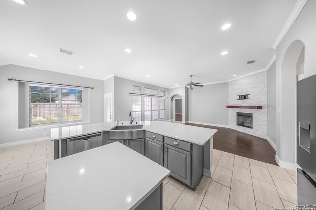 121 NORMAN CV, Cibolo, TX 78108