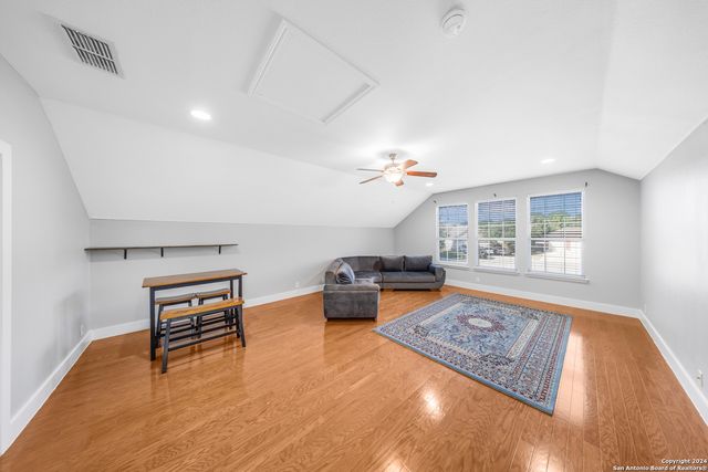 121 NORMAN CV, Cibolo, TX 78108