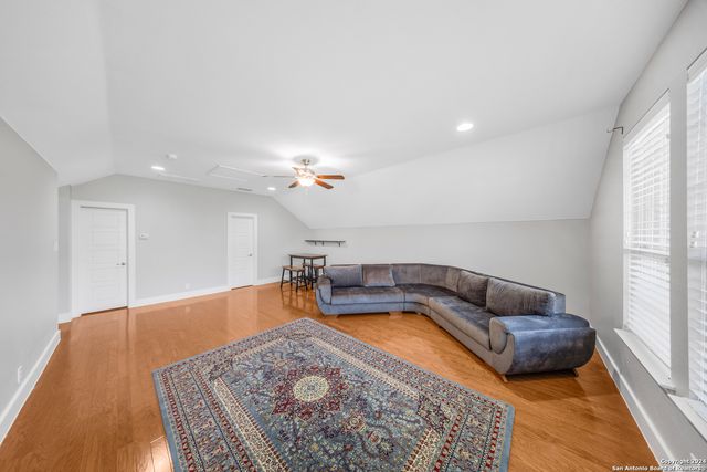 121 NORMAN CV, Cibolo, TX 78108