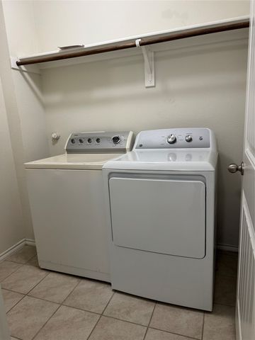 2258 Bryant Lane, Fate, TX 75189