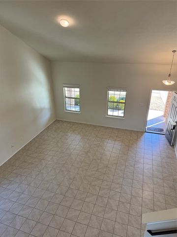 2258 Bryant Lane, Fate, TX 75189