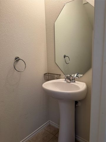 2258 Bryant Lane, Fate, TX 75189