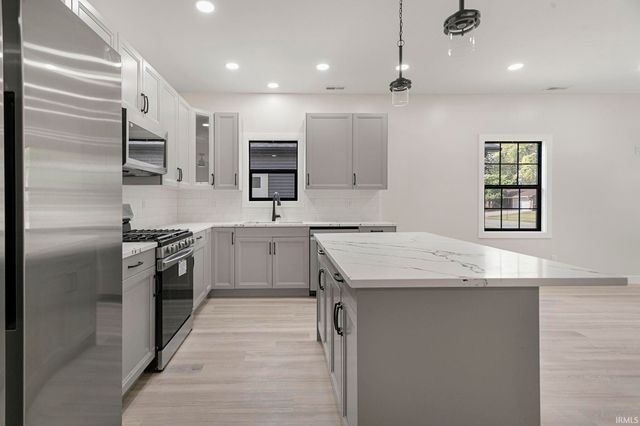 4824 York Drive, South Bend, IN 46614