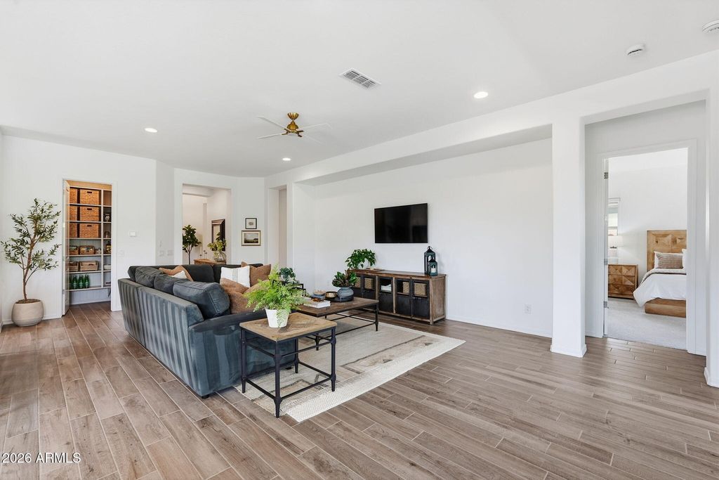 5643 S DANTE --, Mesa, AZ 85212 — photo 5