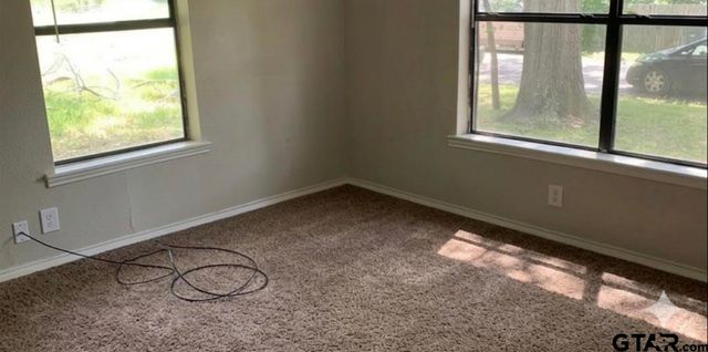 2515 N Tenneha Ave, Tyler, TX 75702