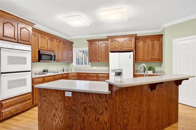 155 Canal Place, Fayetteville, GA 30215