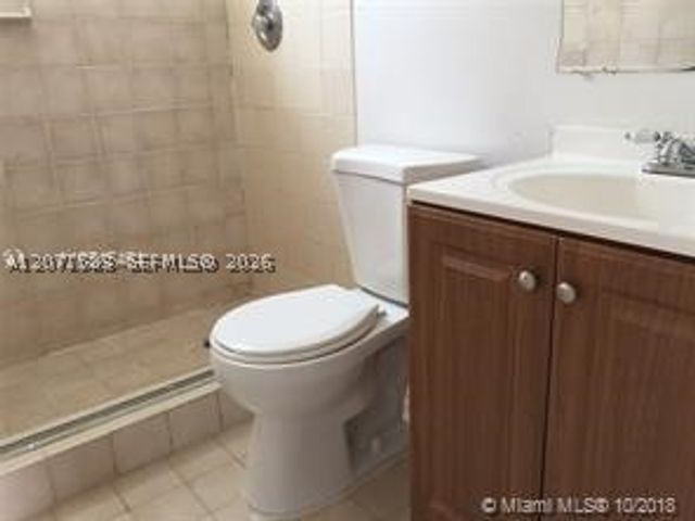 2740 W 62nd Pl 203, Hialeah, FL 33016