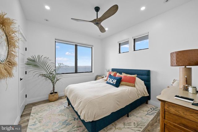 69 BEACH AVE, Cape May Court House, NJ 08210