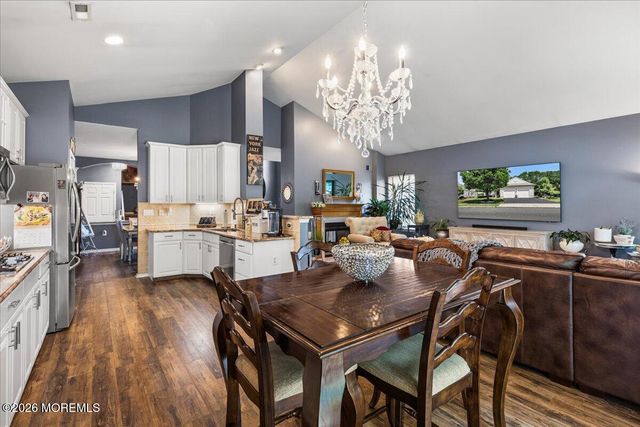27 Derry Meeting Drive, Manalapan, NJ 07726