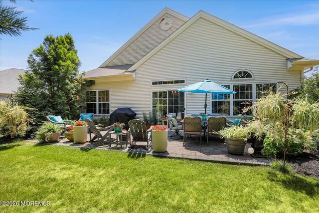 27 Derry Meeting Drive, Manalapan, NJ 07726