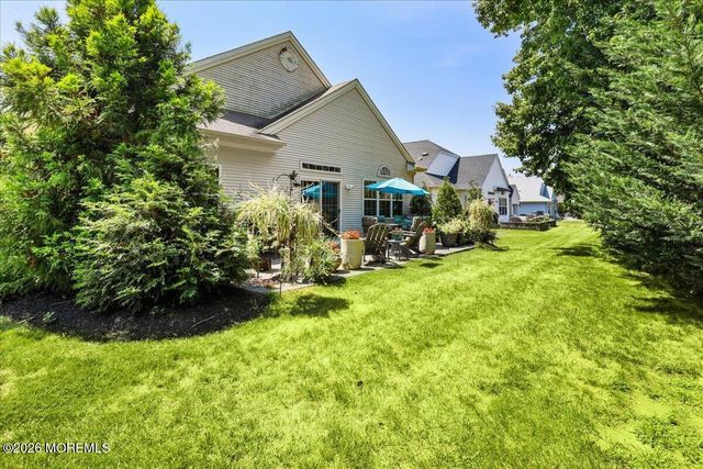 27 Derry Meeting Drive, Manalapan, NJ 07726
