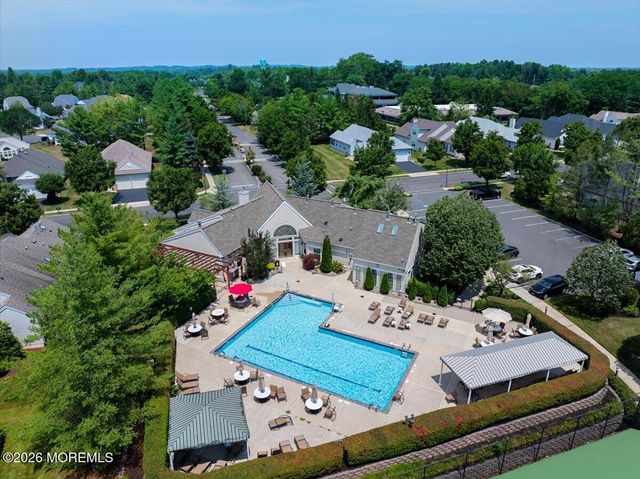 27 Derry Meeting Drive, Manalapan, NJ 07726