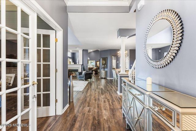 27 Derry Meeting Drive, Manalapan, NJ 07726